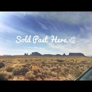 All items sold past this post!😘